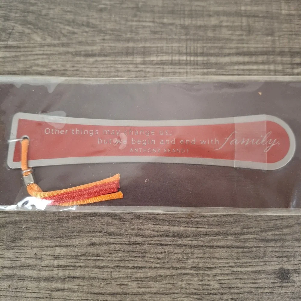 Hallmark Metal Bookmark Signet‎ Anthony Brandt Family Quote New in Package Gift